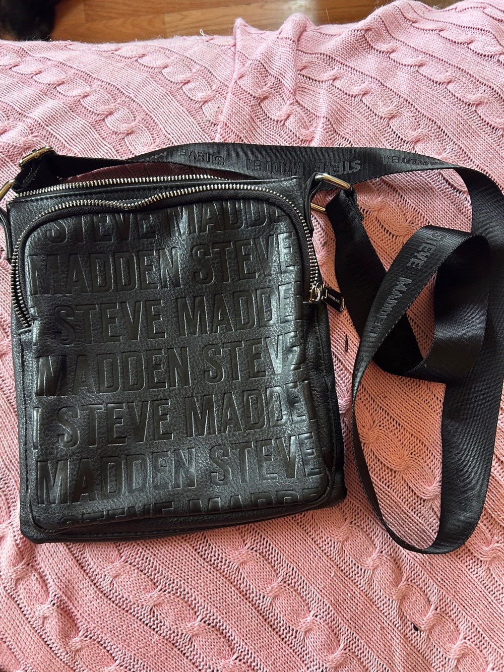 Steve Madden Black Embossed Leather Messenger Crossbody Silver Hardware
